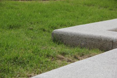 Benefits Of Concrete Curbing And Edging For Landscape Design